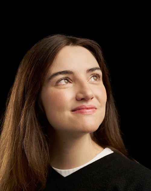Vict&oacute;ria Galhardo Sim&otilde;es