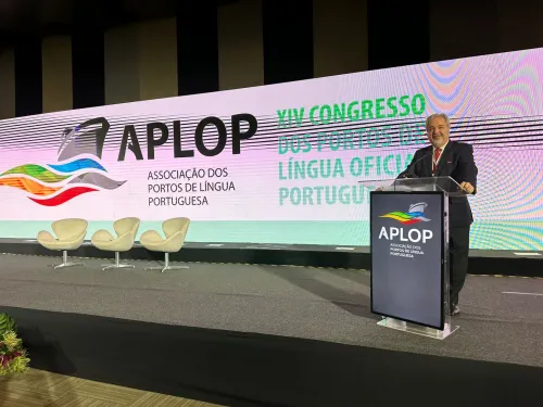 José Luís Moreira da Silva speaks at the XIV APLOP Congress