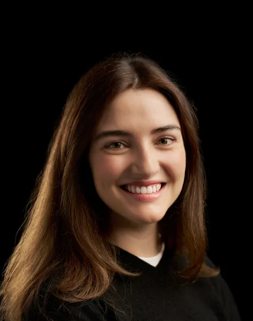 Vict&oacute;ria Galhardo Sim&otilde;es
